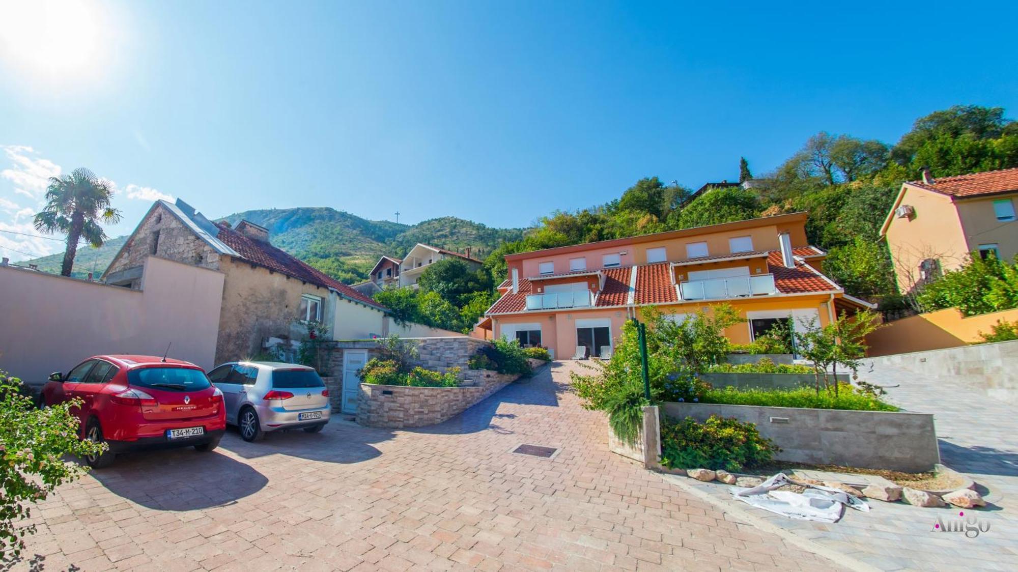 Apartments Enigma - With Private Parking Mostar Eksteriør bilde